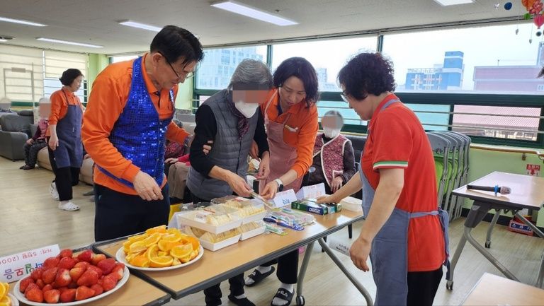 사회적응 미니매점 / 인지체육 / 건강체조