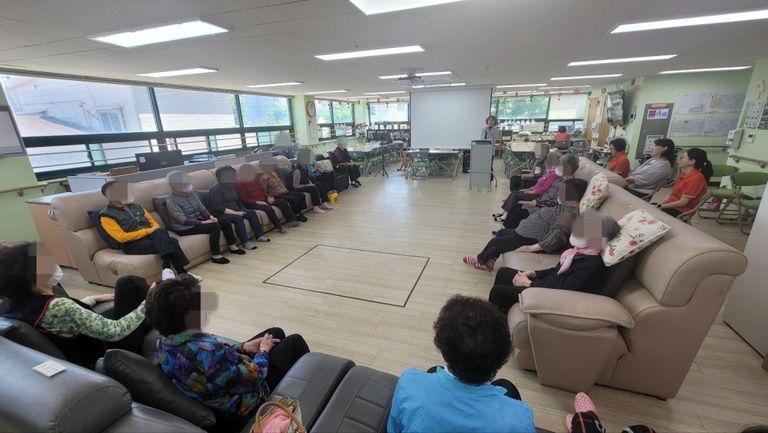 주간보호 예배 / 인지 체육의 시간 / 건강체조