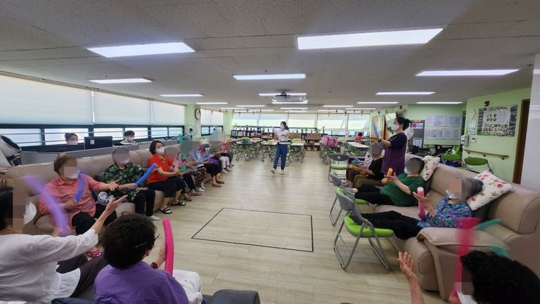 인지 체육의 시간 / 건강체조 / 신체활동 - 공든탑 무너뜨리기