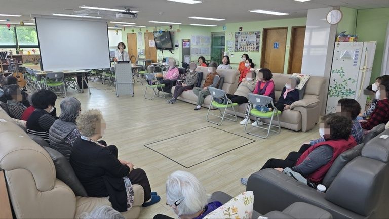 주간보호 예배  / 인지활동 / 건강체조