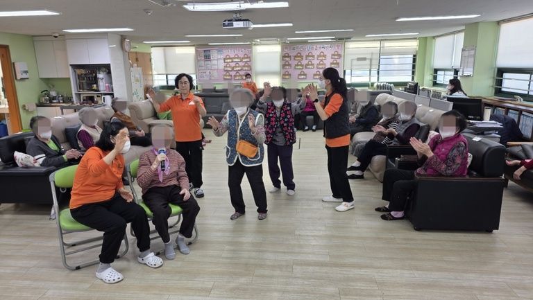 색소폰 공연 / 인지 미술의 시간 (외부강사)