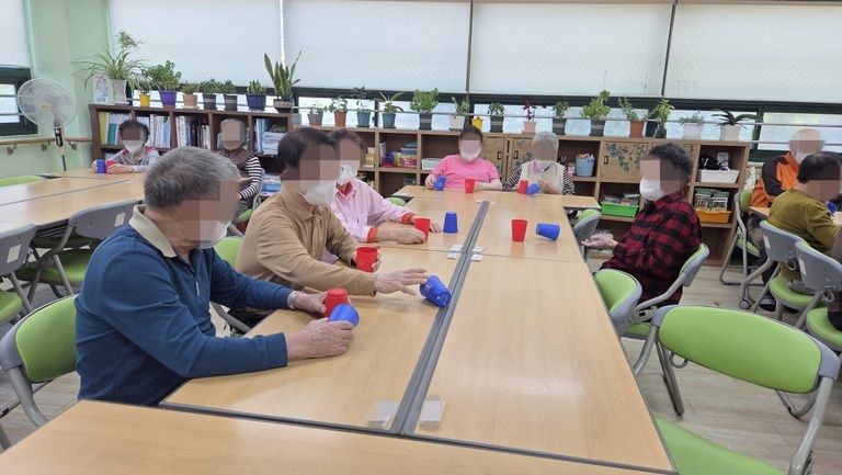 인지 놀이의 시간 / 신발 던지기 / 건강체조 