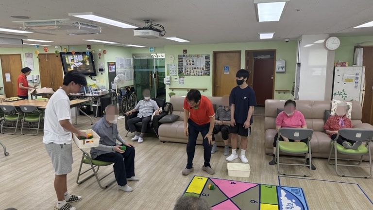 사방치기 / 1365 자원 봉사 활동