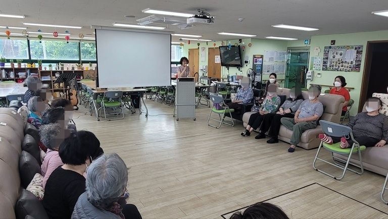 주간보호 예배 / 실버체육 시간 