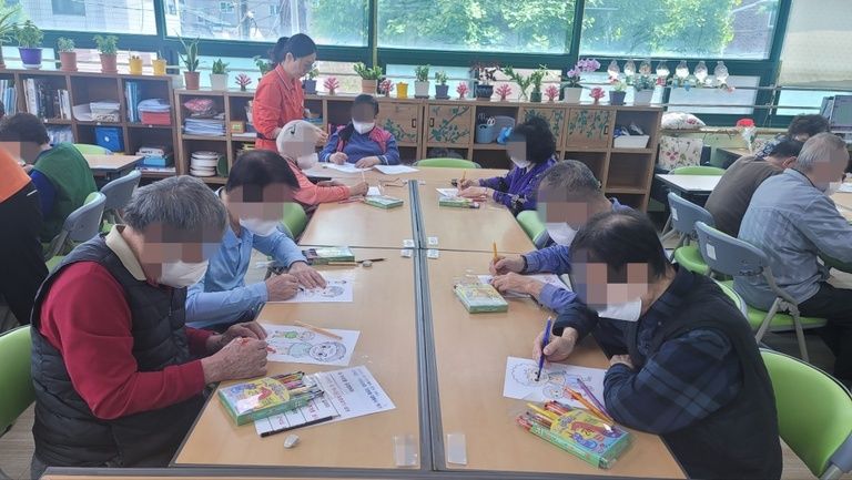 인지활동 / 골프 게임 / 시청각 활동 - 영화보기