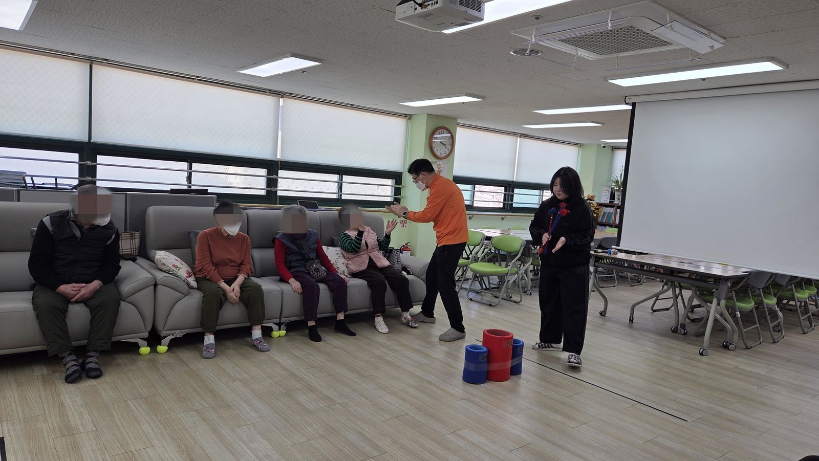 신체활동 - 투호 던지기 / 건강체조 / 안전교육